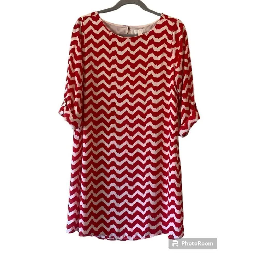 Charming Charlie Women's Red & White Zigzag Print Long-Sleeve Shift Dress Size M